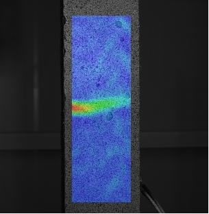 材料拉伸裂缝宽度位移应变场.jpg 材料拉伸裂缝宽度位移应变场.jpg