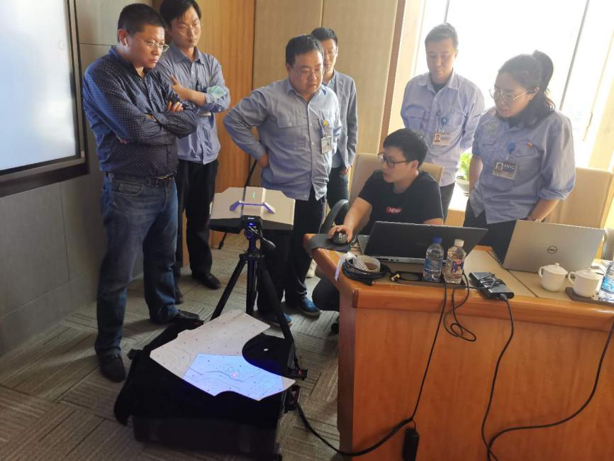 蓝光三维扫描仪用于飞机覆盖结构件三维尺寸检测.jpg 蓝光三维扫描仪用于飞机覆盖结构件三维尺寸检测.jpg