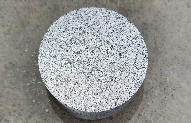 DIC三维全场应变测量技术用于岩石巴西劈裂应变场及裂纹演化分析.jpg DIC三维全场应变测量技术用于岩石巴西劈裂应变场及裂纹演化分析.jpg