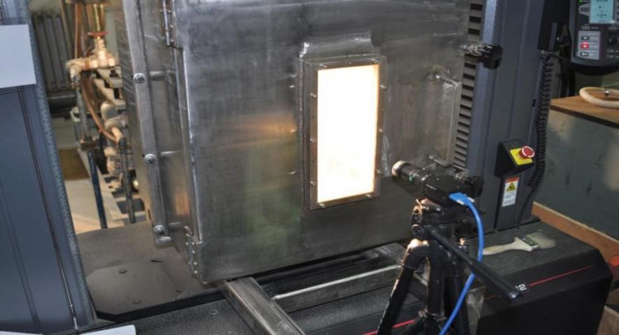 XTDIC三维全场应变测量系统用于2000°高温环境下材料拉伸应变测量-图.jpg XTDIC三维全场应变测量系统用于2000°高温环境下材料拉伸应变测量-图.jpg